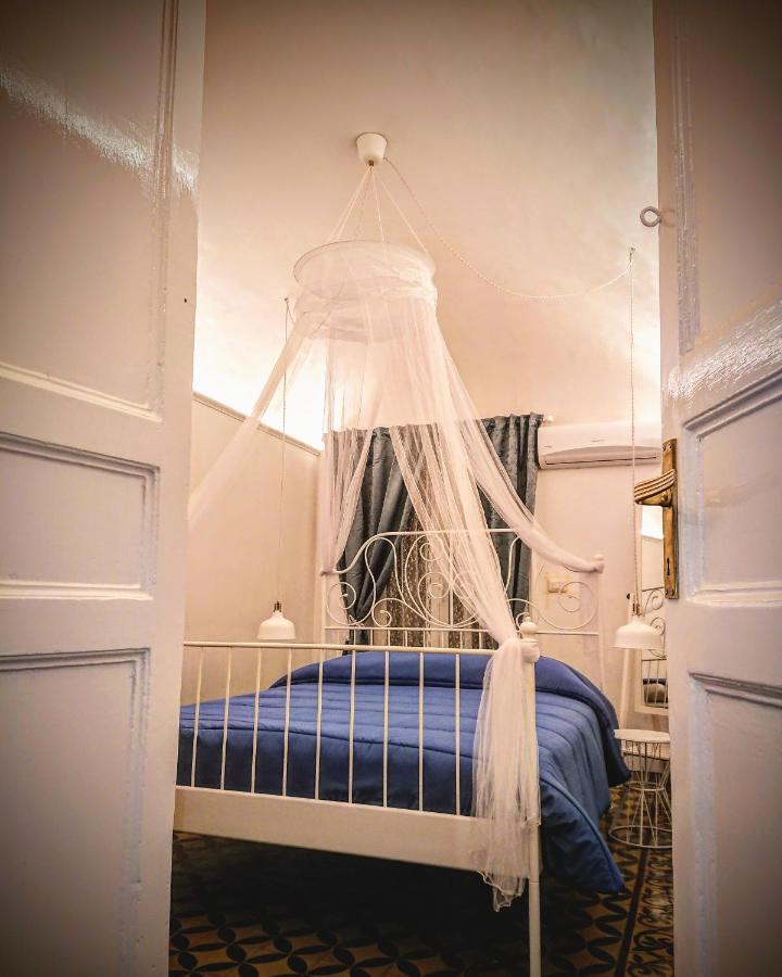 Siculi Central Apartment Catania-Fontanarossai nemzetközi repülőtér Kültér fotó