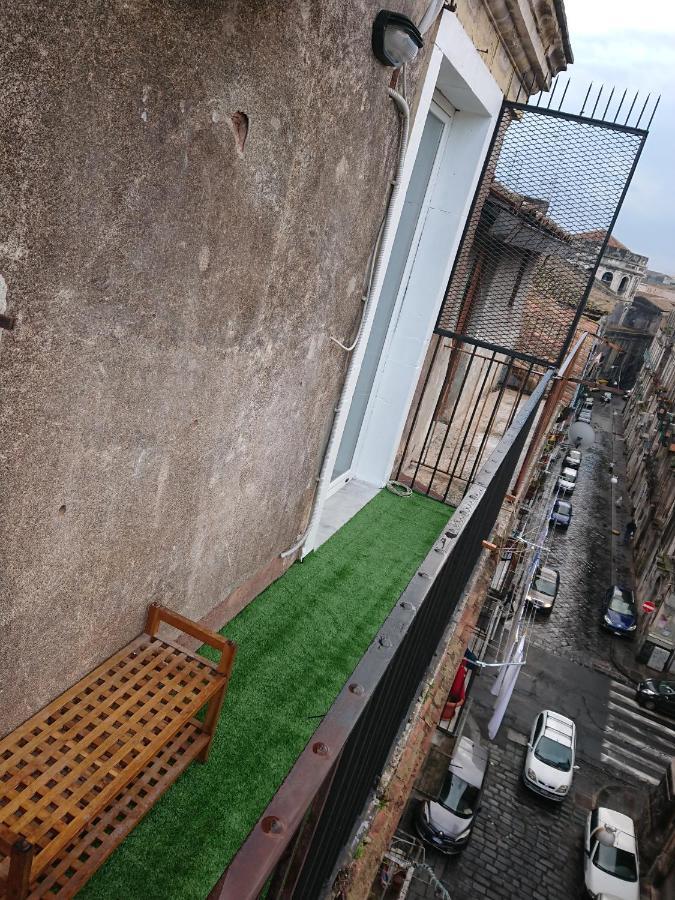 Siculi Central Apartment Catania-Fontanarossai nemzetközi repülőtér Kültér fotó