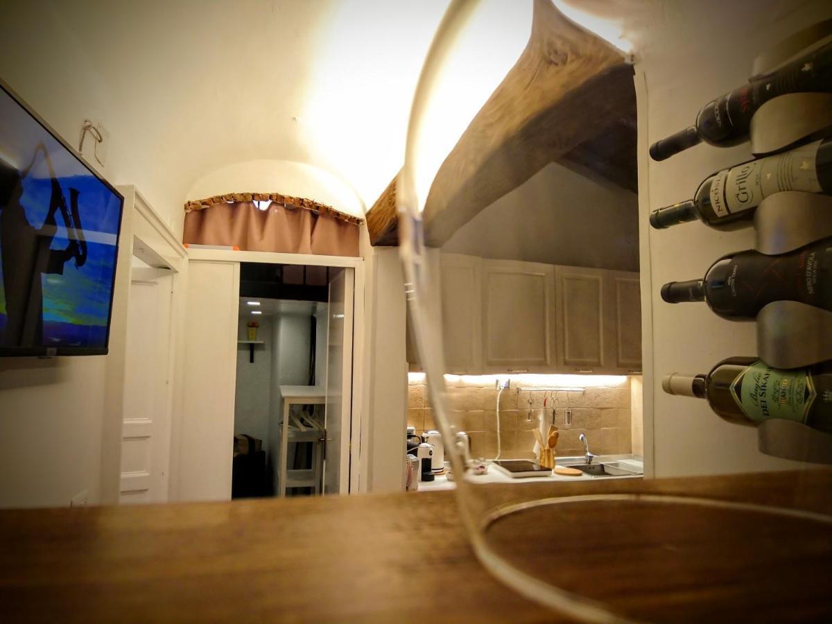 Siculi Central Apartment Catania-Fontanarossai nemzetközi repülőtér Kültér fotó