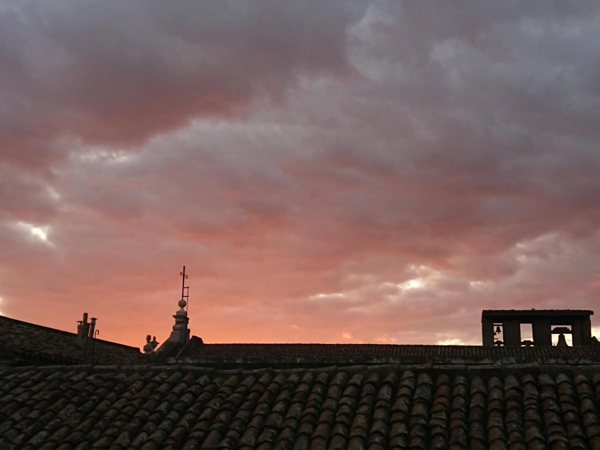 Siculi Central Apartment Catania-Fontanarossai nemzetközi repülőtér Kültér fotó