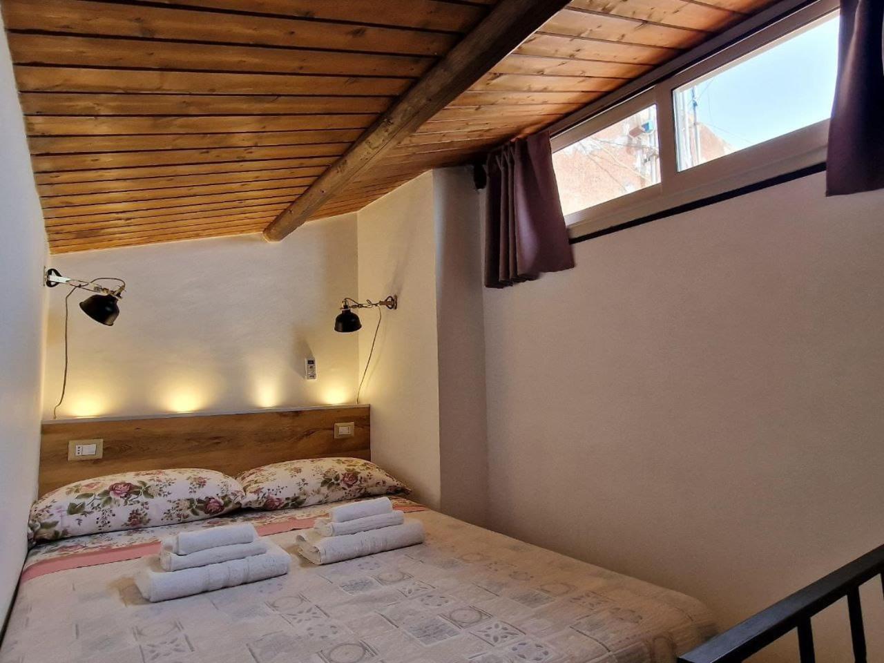 Siculi Central Apartment Catania-Fontanarossai nemzetközi repülőtér Kültér fotó
