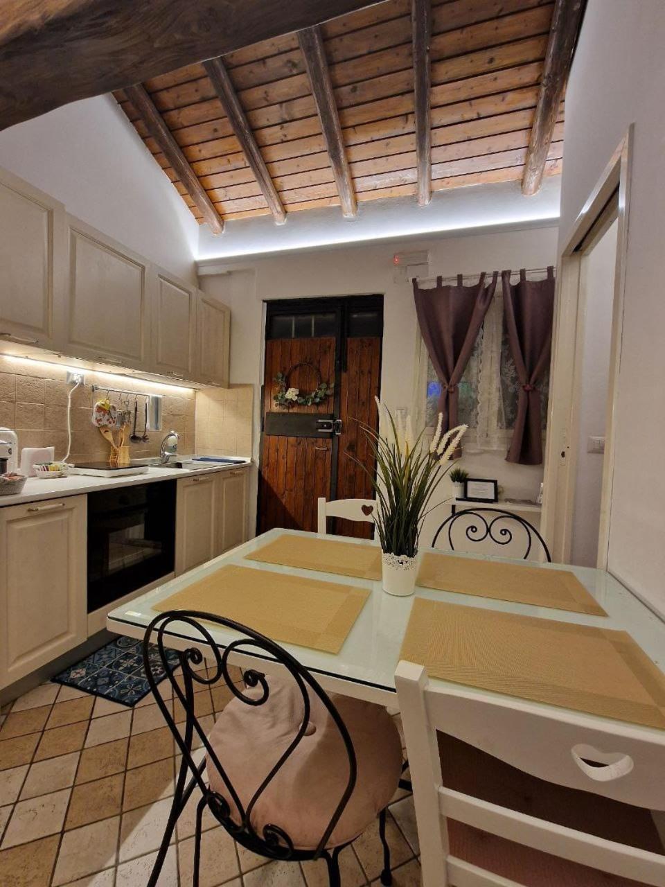 Siculi Central Apartment Catania-Fontanarossai nemzetközi repülőtér Kültér fotó